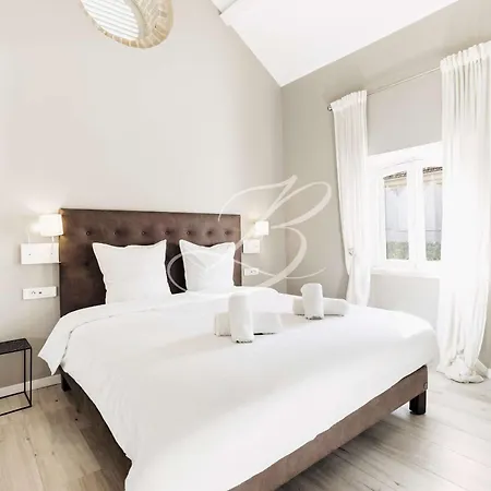 Anna For 10 People With A Pool And Garden Vakantiehuis