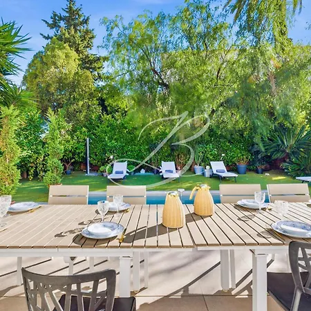 Anna For 10 People With A Pool And Garden