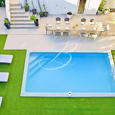 بيت للعطل Anna For 10 People With A Pool And Garden