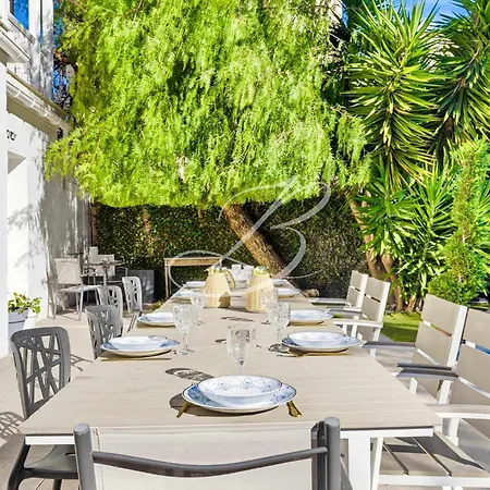 Anna For 10 People With A Pool And Garden Vakantiehuis *