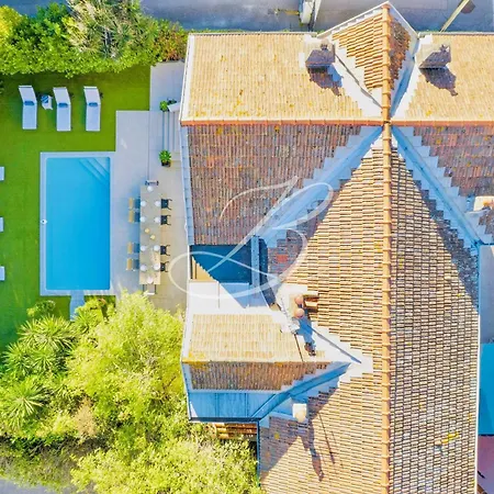 Anna For 10 People With A Pool And Garden Vakantiehuis Cannes